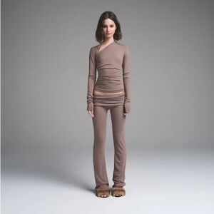 Skims Cloud Set in Amethyst